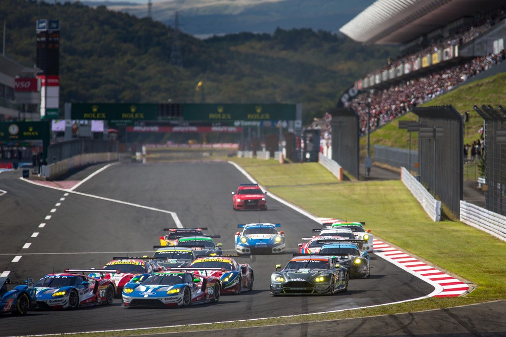 (Foto: Aston Martin / Nick Dungan / Drew Gibson Photography)